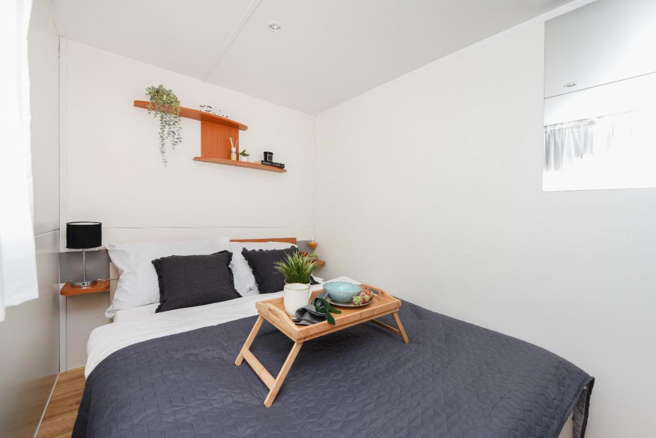 Mia Mobile Home With Jacuzzi Ždrelac Εξωτερικό φωτογραφία