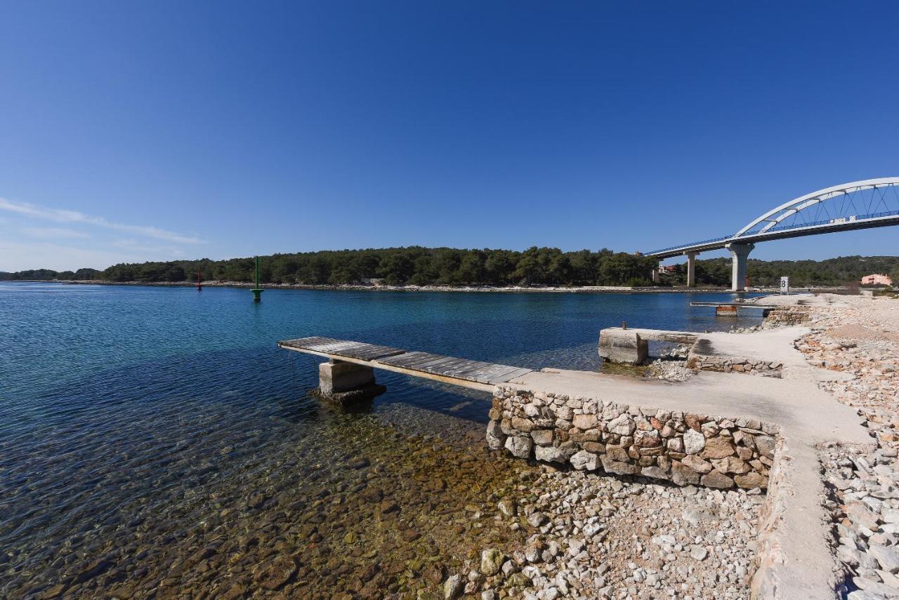 Mia Mobile Home With Jacuzzi Ždrelac Εξωτερικό φωτογραφία